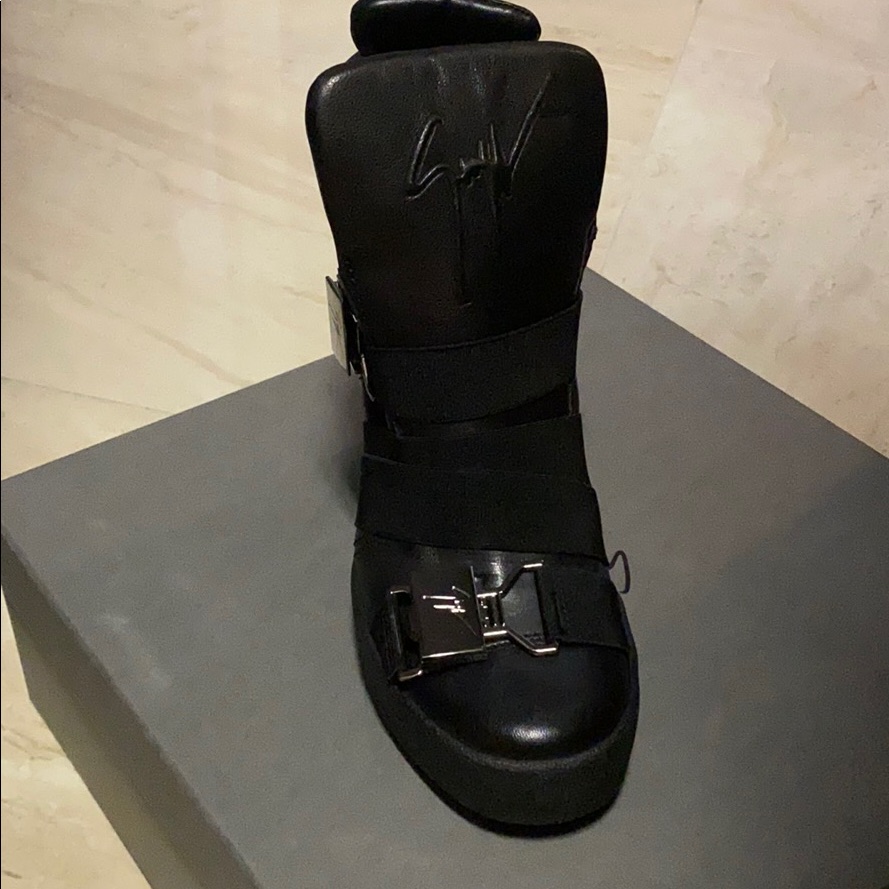 Giuseppe Boots